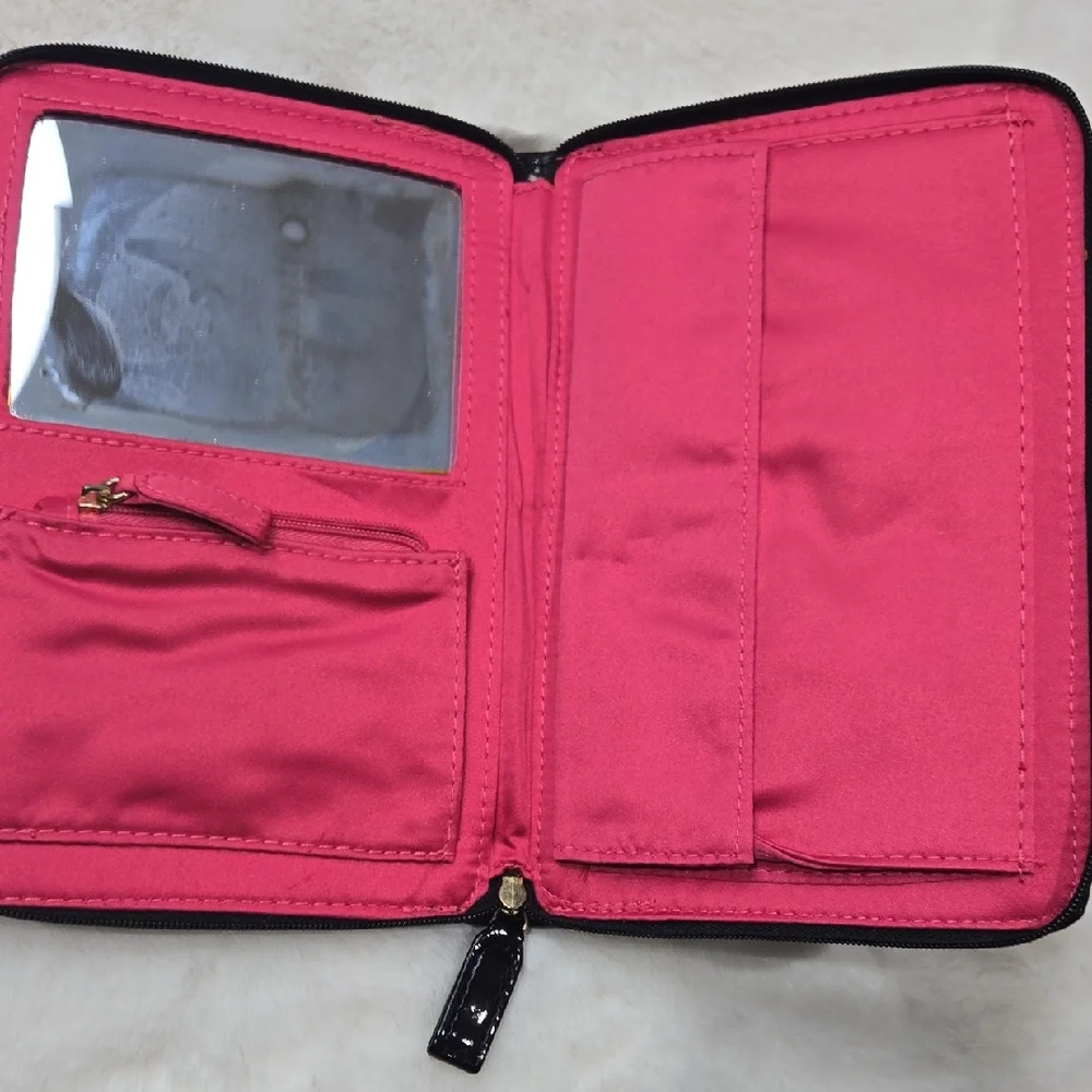 Yves Saint Laurent Black Clutch NEW - Picture 5 of 8